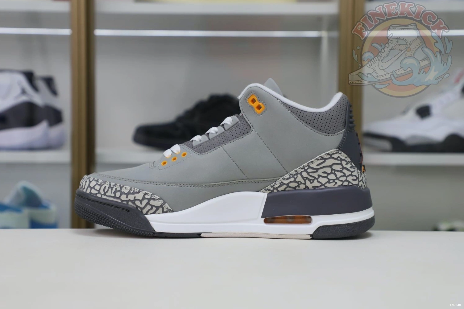 Jordan retro
